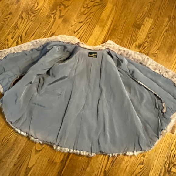 **PRICE DROP** Vintage Real Fur Cape - Picture 4 of 6